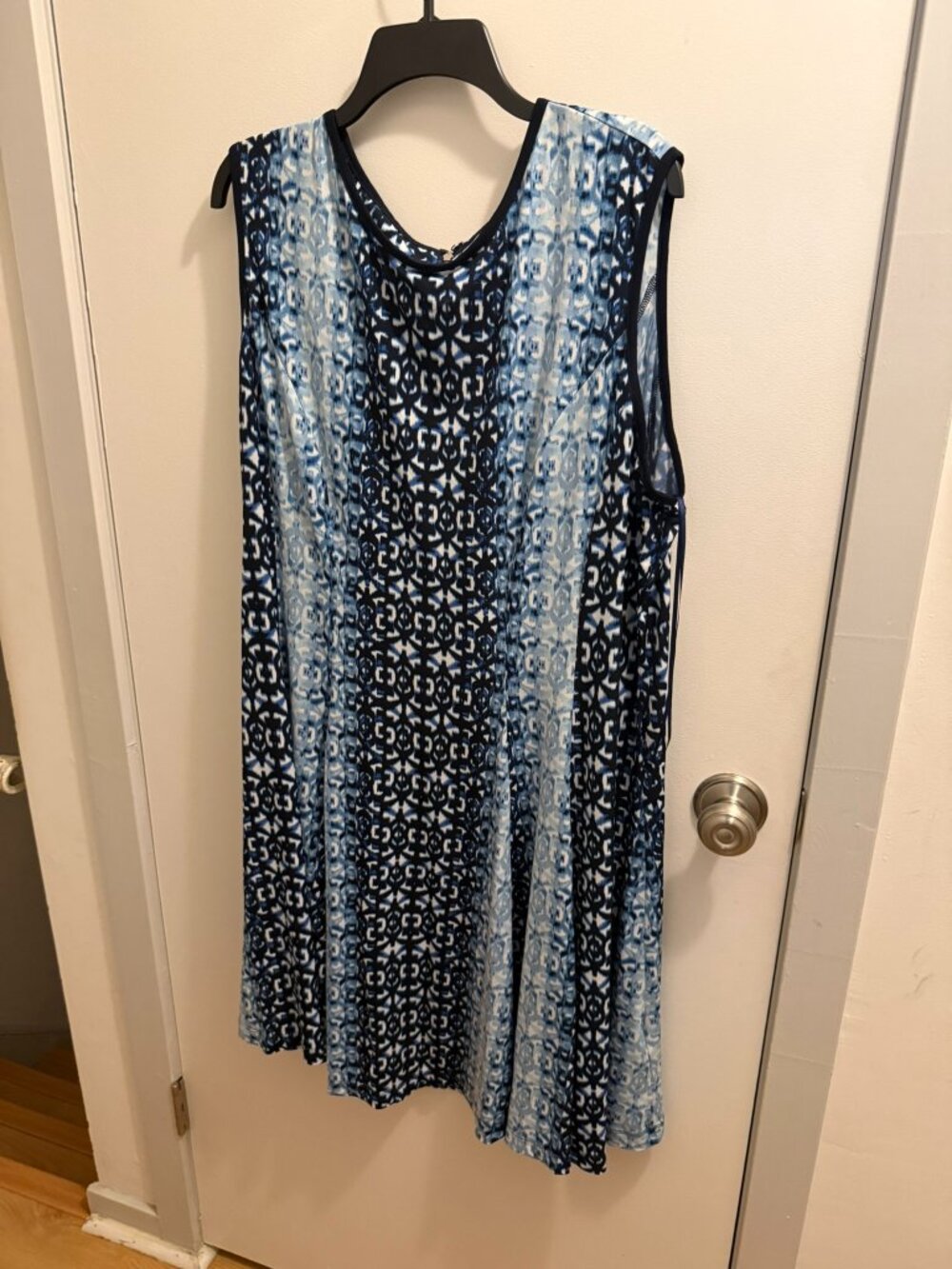 Gabby Skye Navy and Light Blue Printed Dress 20W - Picture 2 of 5